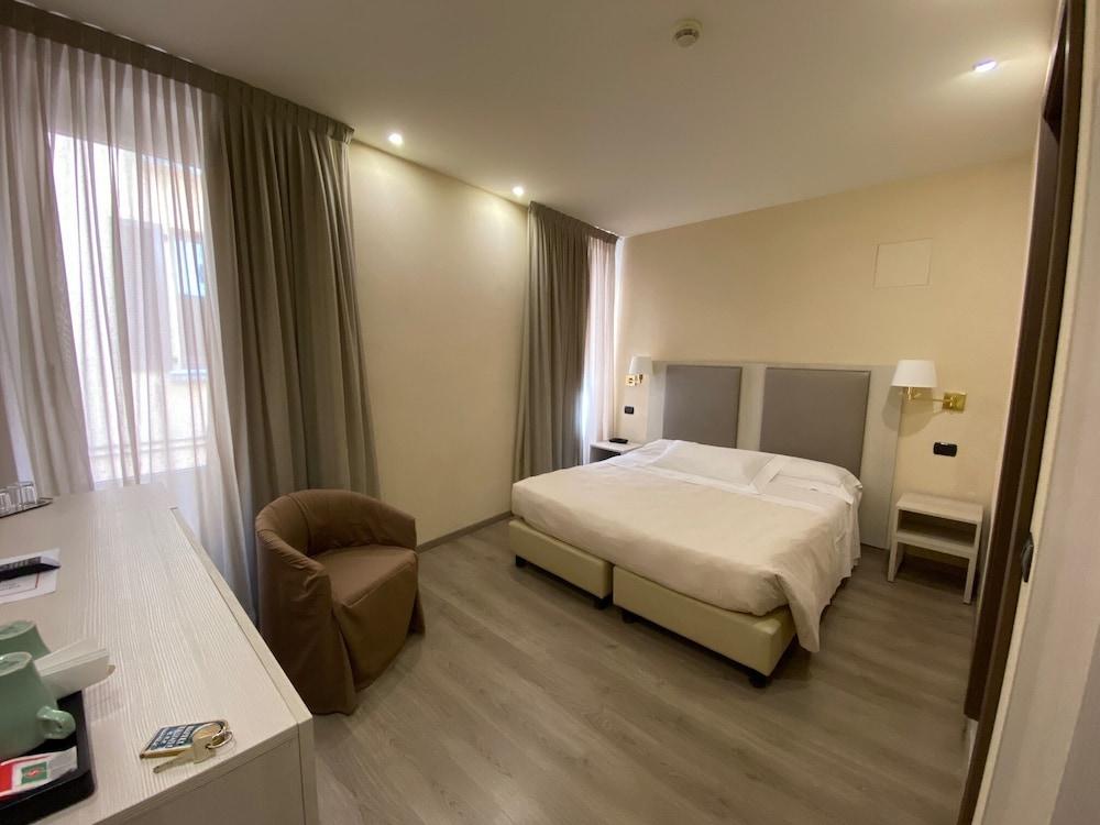 Tripoli Desenzano del Garda