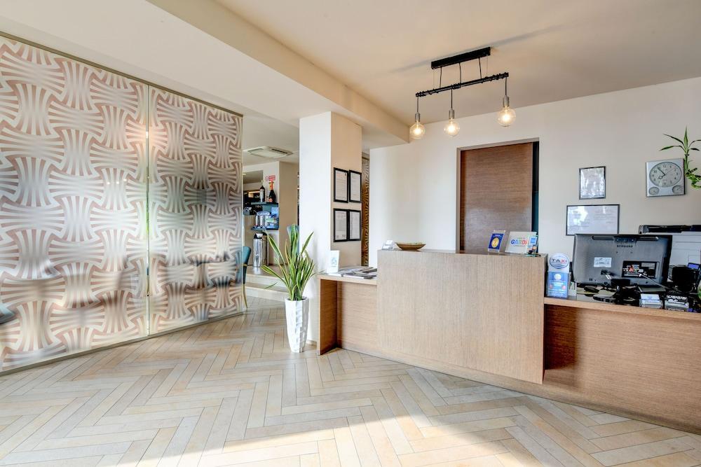 Tripoli Hotel Desenzano del Garda