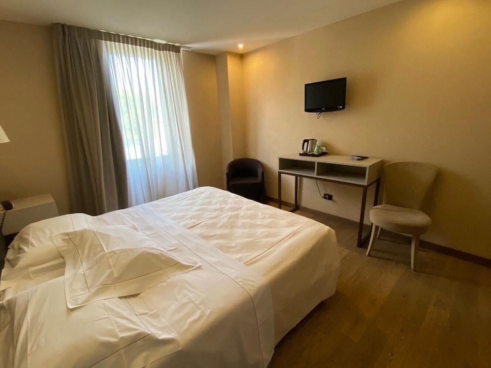 Tripoli Hotel